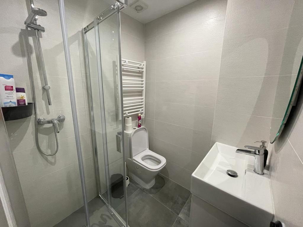 Habitacion Privada En El Centro De Bilbao Exteriör bild
